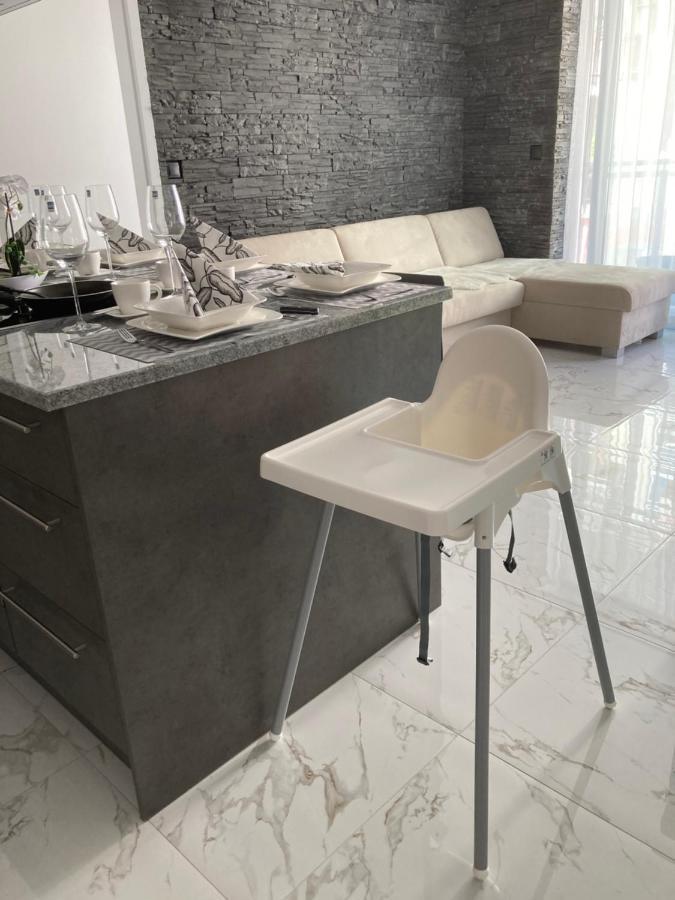 Swiss Luxury Apartment Mosonmagyaróvár 외부 사진
